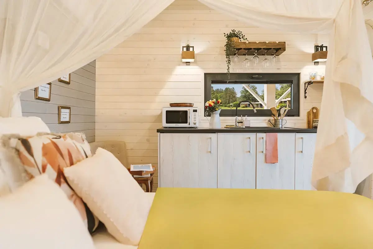 5-Quadrapol-Chalet-en-bois-Cabane-du-pecheur-2