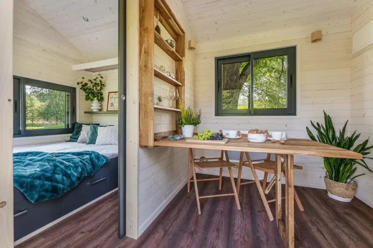 8_Table-Salon_Kangourou-768x512
