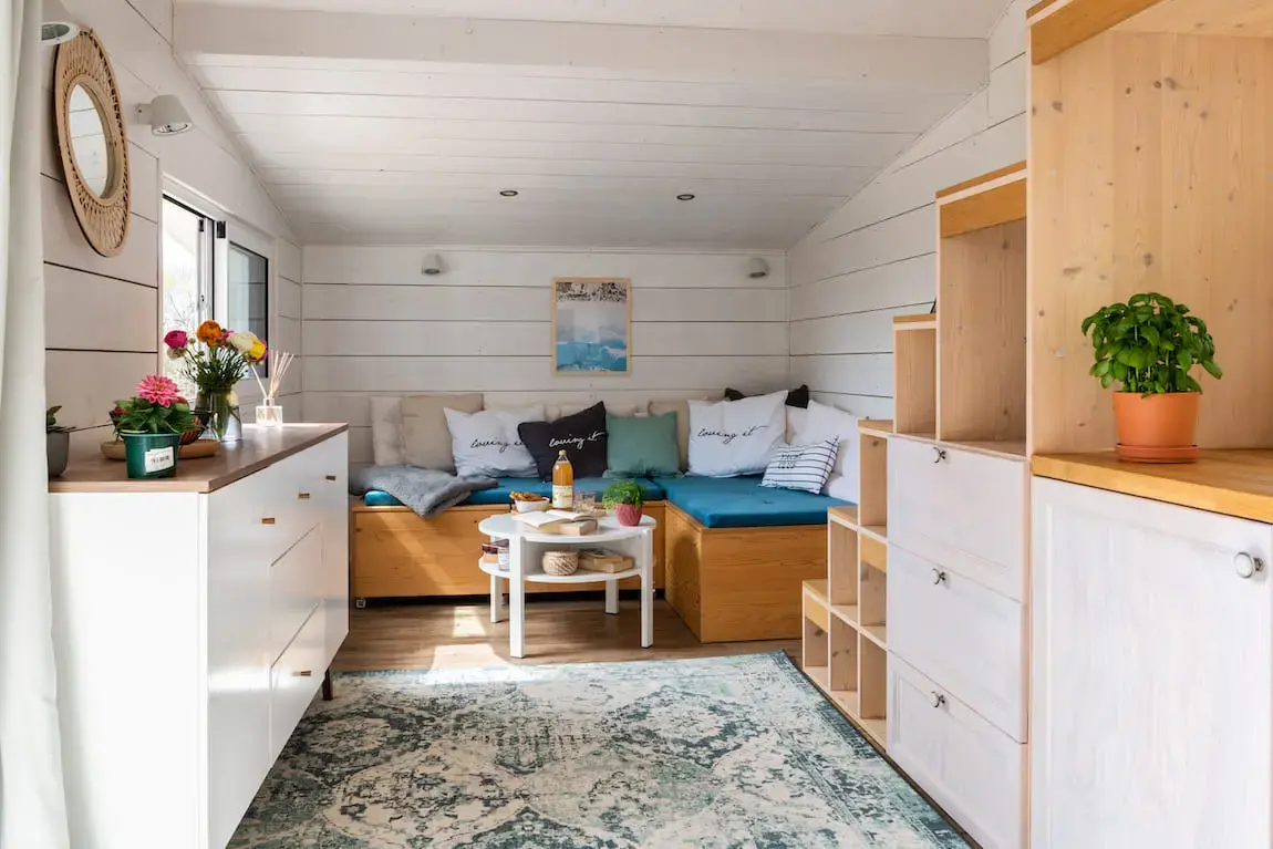 quadrapol cabanon bleu vue salon